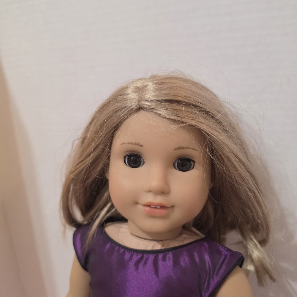 American Girl 18" Doll Blonde Hair Brown Eyes Purple Dress & Shoes EUC 2012 - Picture 3 of 7